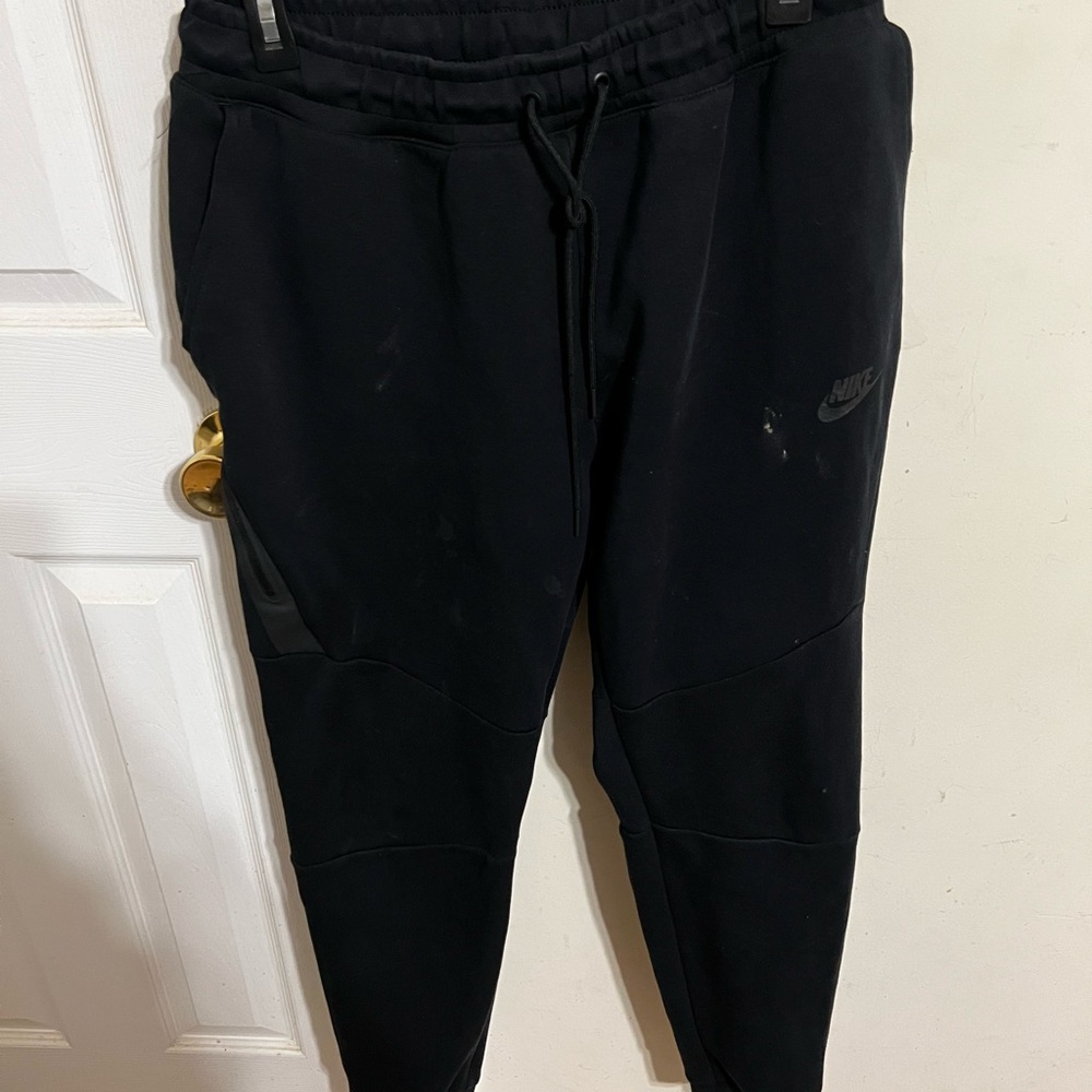 Nike tech fleece joggers